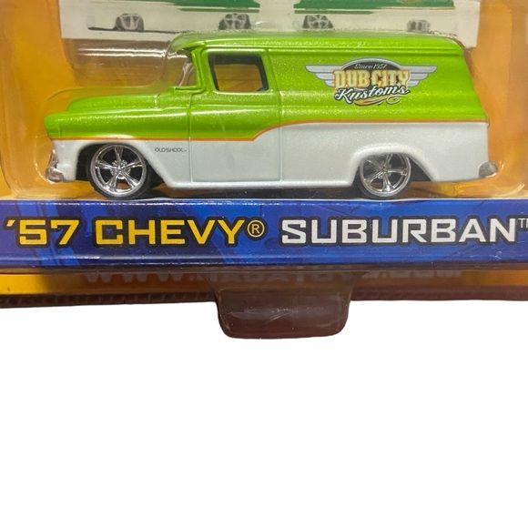 Jada 2004 Dub City 1957 Chevy 57 Suburban - Picture 2 of 8